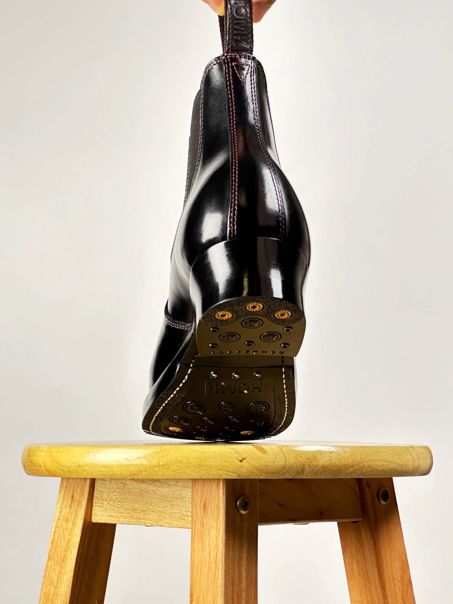 C-2615-Chelsea boots MTO- Black Maryam Horsebutt oiled and waxy with hand painting-V6 Last