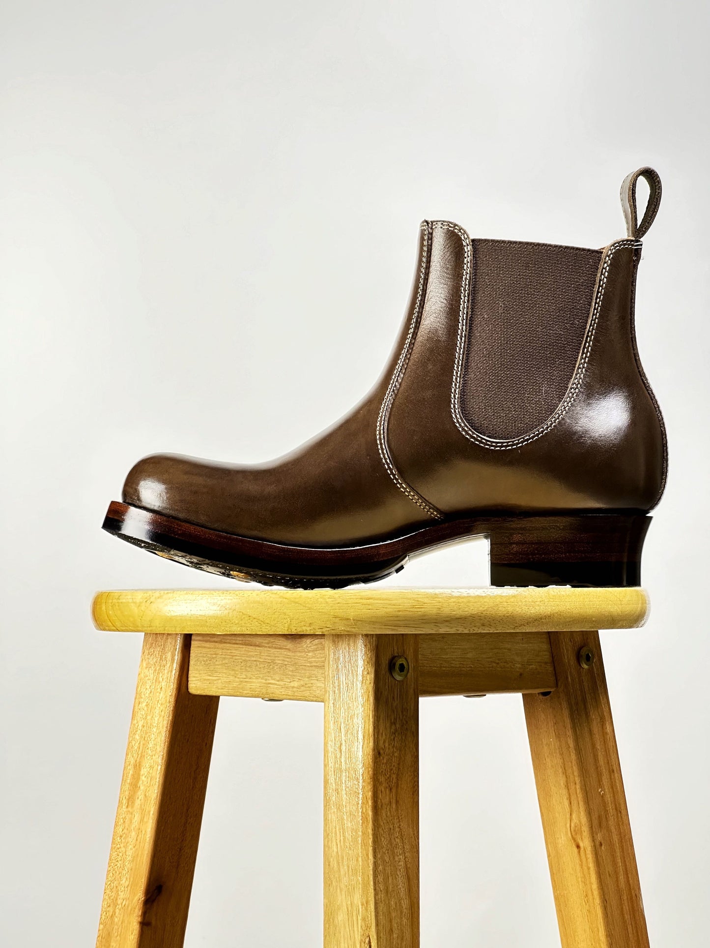 C-2615-Chelsea boots MTO- Coffee Maryam Horsebutt oiled and waxy with hand painting- V6 Last