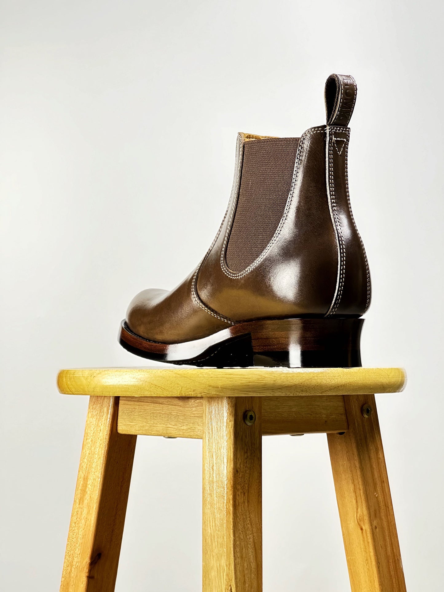 C-2615-Chelsea boots MTO- Coffee Maryam Horsebutt oiled and waxy with hand painting- V6 Last