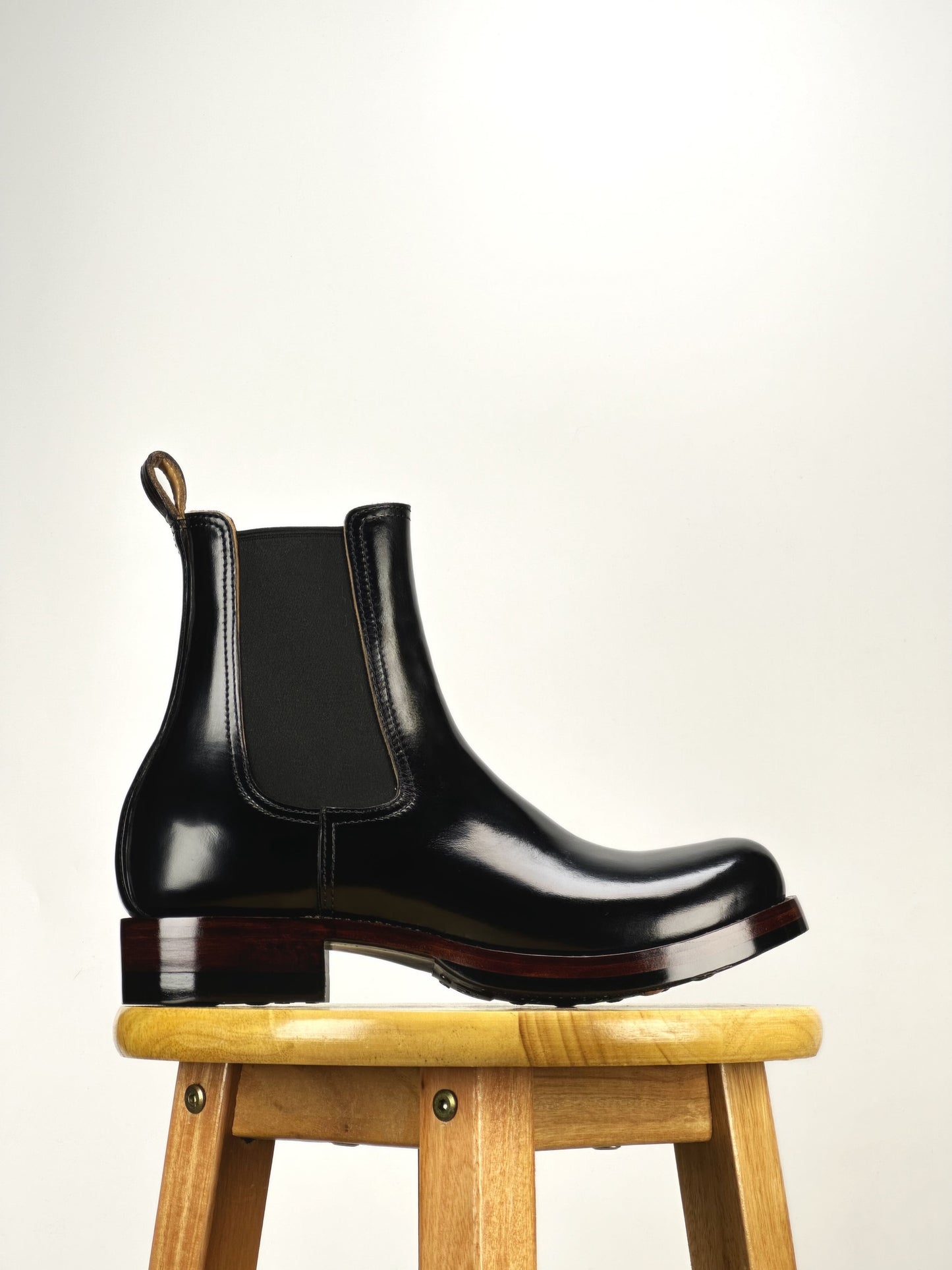 C-2957-Chelsea boots MTO- Black Maryam Horsebutt oiled and waxy with hand painting-V6 Last