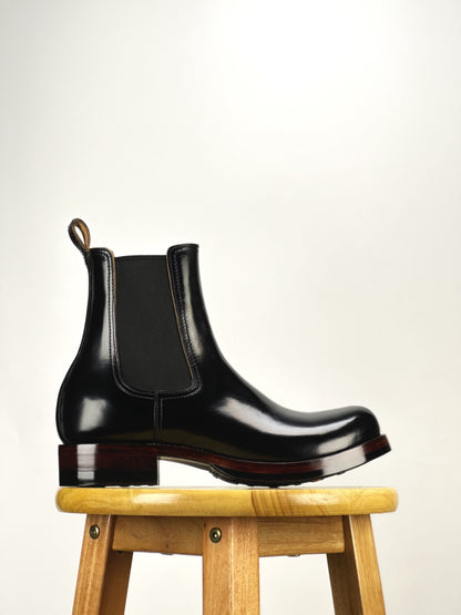 2957-Chelsea boots MTO- Black Maryam Horsebutt oiled and waxy with hand painting-V6 Last