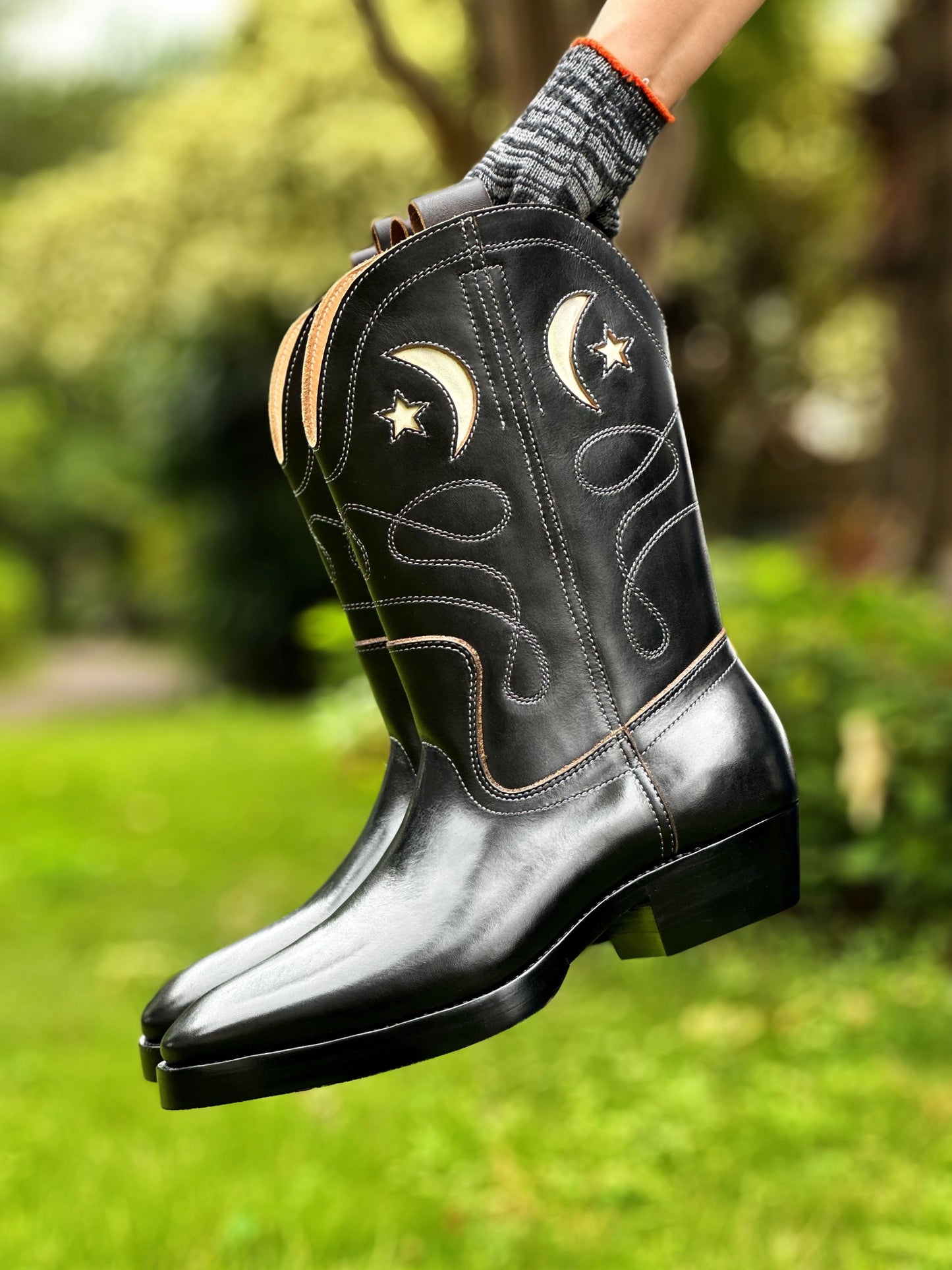 Moon&Star CowBoy Boots -Black Full grain teacore cowhide