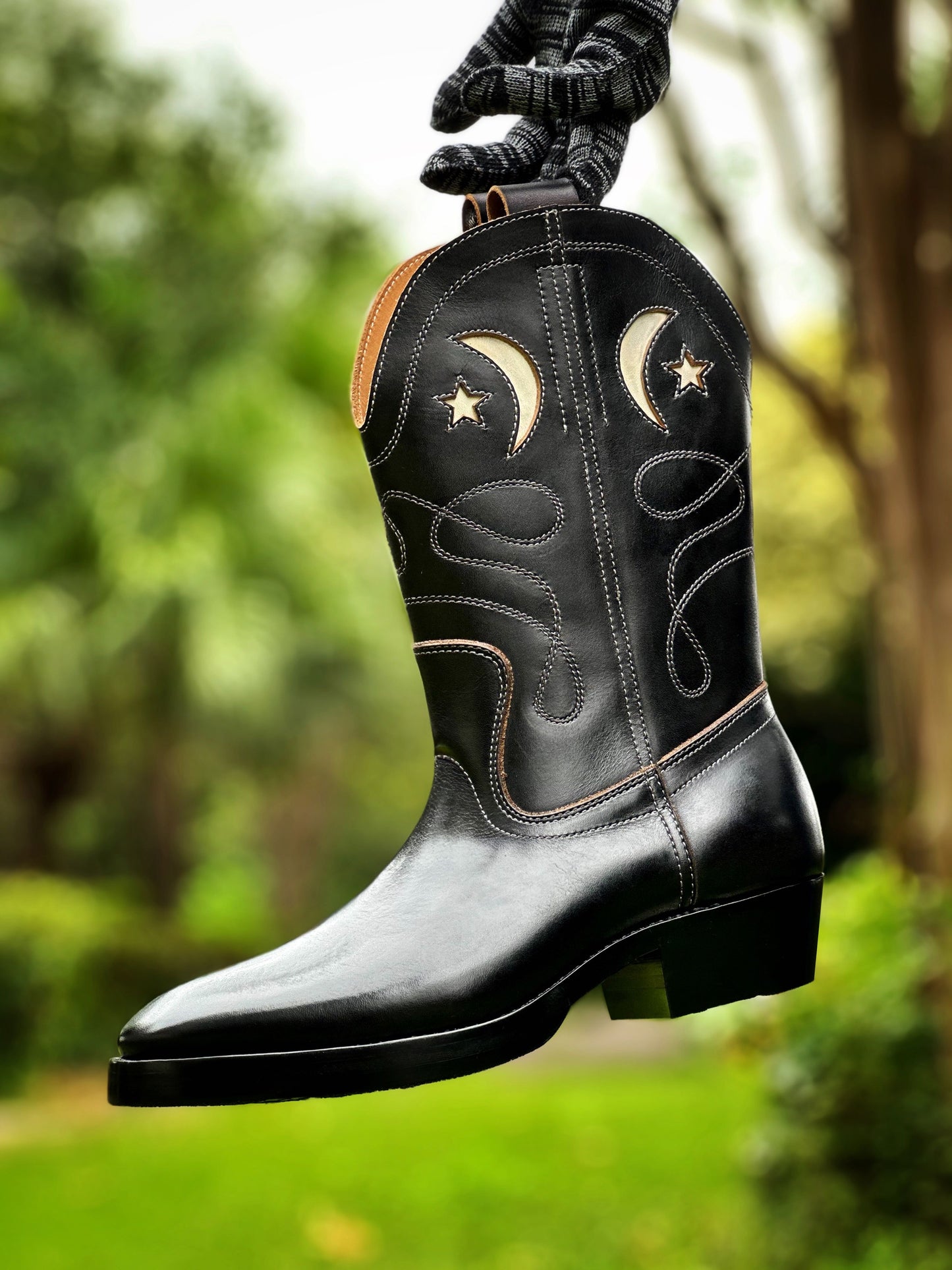 Moon&Star CowBoy Boots -Black Full grain teacore cowhide